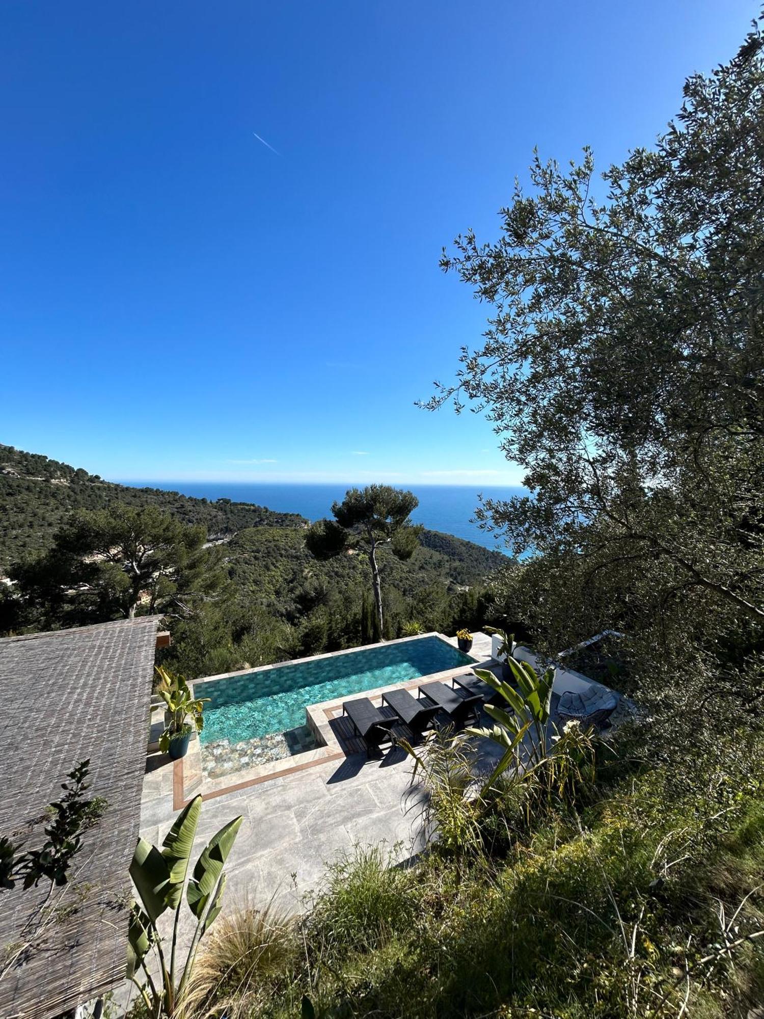 Eze - Appartement Dans Bas De Villa Avec Piscine Pres De Monaco Екстер'єр фото